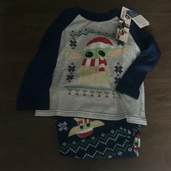 Jammies For Your Families® Star Wars The Mandalorian Grogu Aka Yoda Pajama Set - Picture 2 of 9